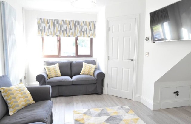 The Osprey - Newly Renovated House
