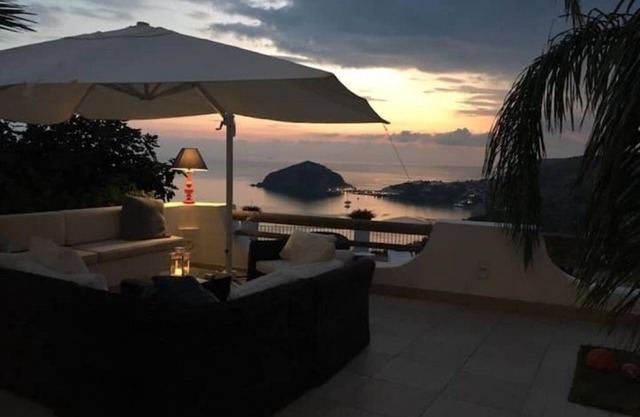The Palm "Villa Nunzia"