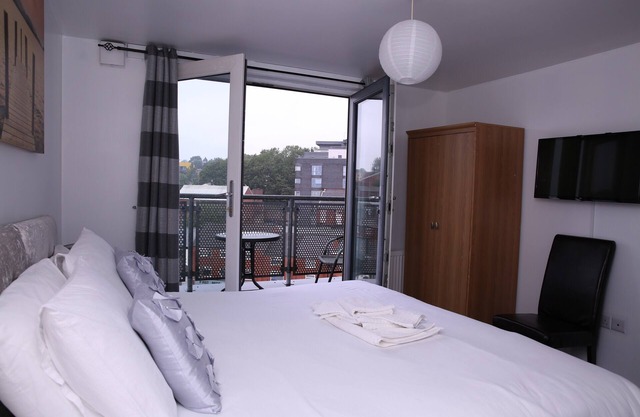 The Penthouse With Balcony (29)