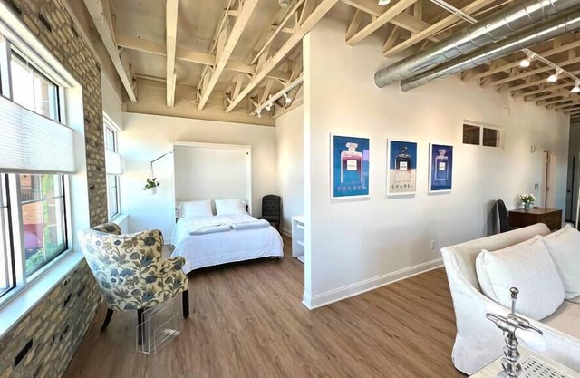 The Quarters | Suite 2