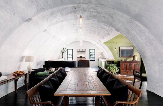 The Quonset - Large Unique home 1 mile to beach