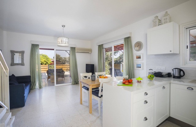 The Secret to Enjoying Your 5 Star Villa close to the Beach, Larnaca Villa 1389