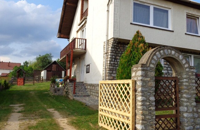 The settlement also because of the unique natural values ​​is due to: the World