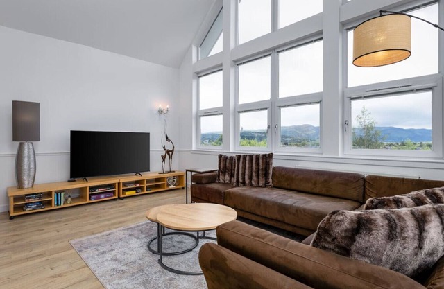 The Stirling Penthouse - Free Parking