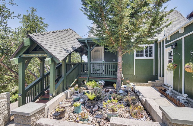 The Storybook Cottage: Every Stay Tells a Story!