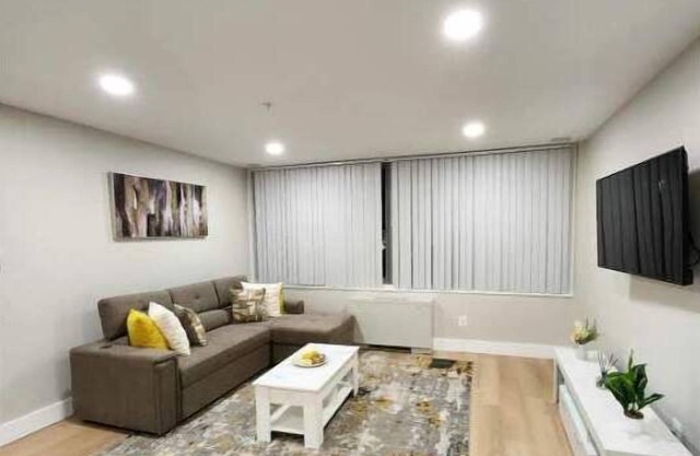 The Stunning Suite Heart of Towson