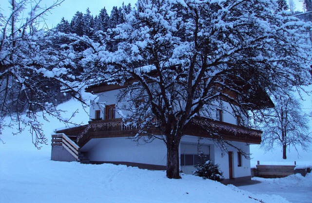 The summer and winter residence is very close to the wood in a very idyllic area