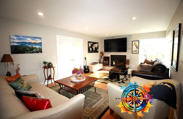 The Traveler's House -Central Location, Hilltop, Gameroom, Firepit, Skiing