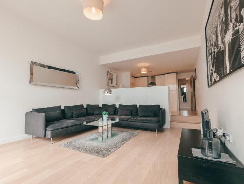 The Wimbledon Apartment