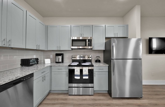 The Woodlands 2-bedroom 2-bath apartment with FREE WiFi