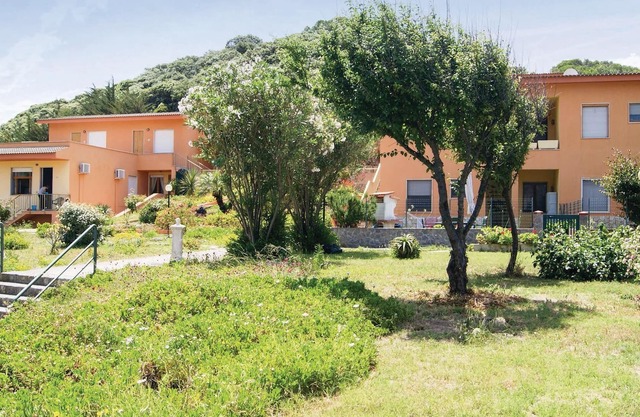 This apartment is located in a residential complex in front of the tourist port of Castelsardo, in S