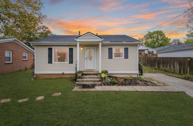 This house is a 2 bedroom(s), 1 bathrooms, located in Georgetown, KY.