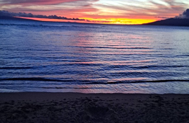 THIS IS IT! DREAMY BEACH, STUNNING VIEWS, AMAZING LOCATION!
