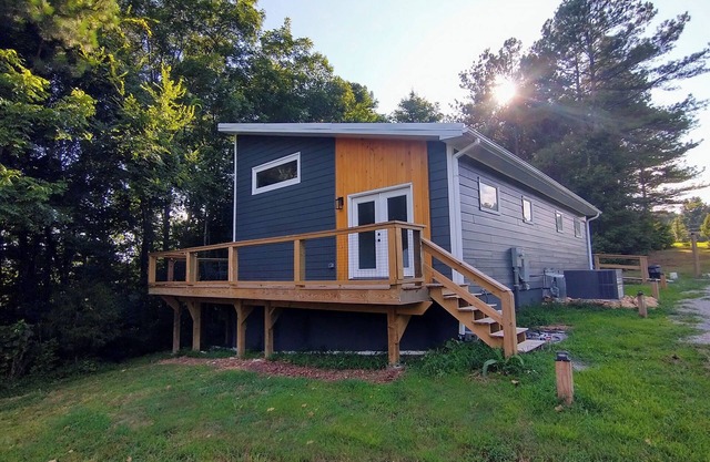This stylish, modern country home is perfect for a getaway in Summertown, TN.