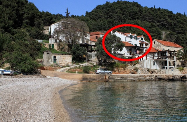 Three bedroom apartment near beach Cove Tvrdni Dolac, Hvar (A-8703-b)