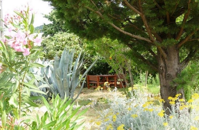 Three bedroom apartment with terrace Barbat, Rab (A-22423-a)