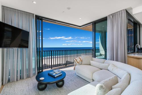 Three Bedroom Beachfront Apartment