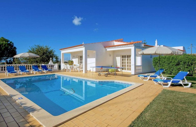 Three Bedroom Villa Licinia Guia