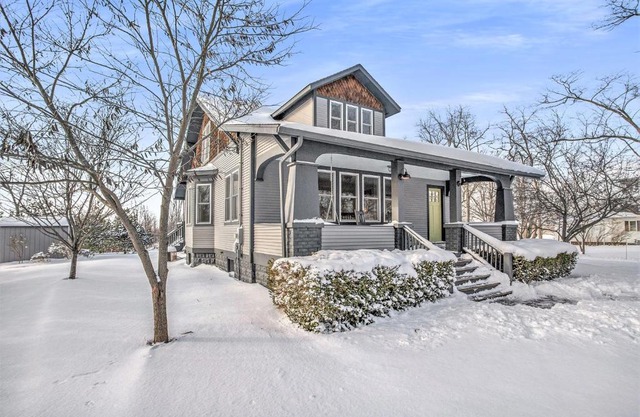 Three Oaks Retreat