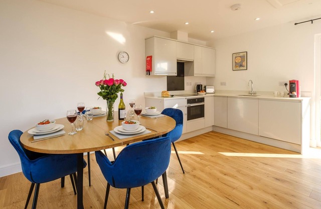 Three Tuns - Garden Suite 2 - sleeps 4 guests in 2 bedrooms