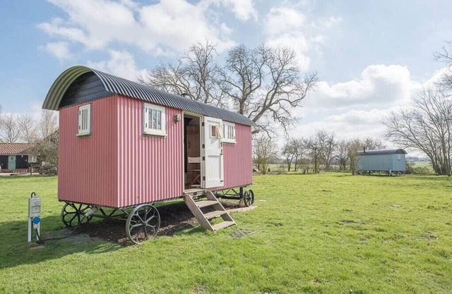 Thyme Shepherds Hut at Boundary Farm, Framlingham