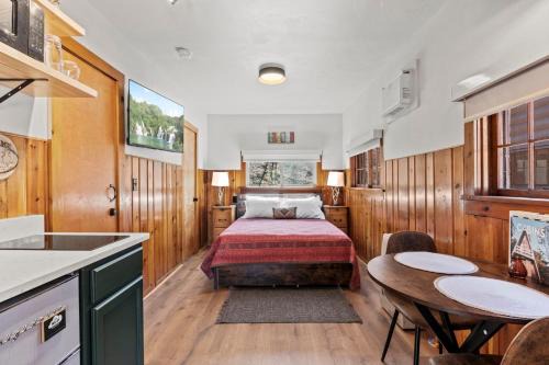 Timber Lodge #7