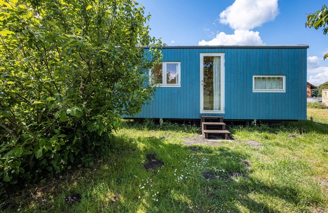 Tiny Home 'Mit Blick Auf Den See' with Private Garden, Wi-Fi and Air Conditioning