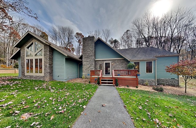 To The Point | Spacious Retreat + Hot Tub & Lake Access