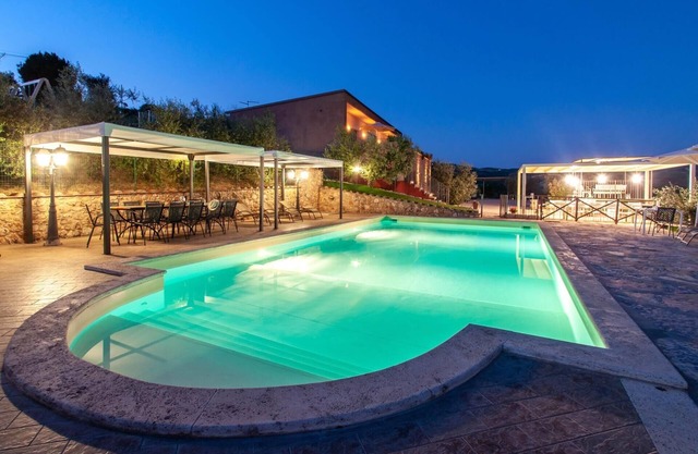 Todi House, large private villa, airco, pool