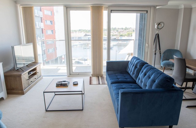 Toothbrush Apartments - 2 Bed 2 Bath - Anchor Street