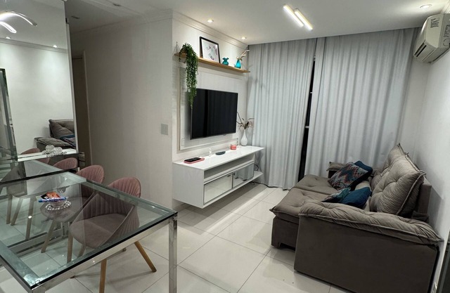 Top Apartment
