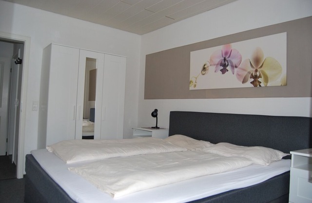 Top apartment in a small complex, 3 stars, 2-4 Pers. 65sqm, terrace, 2 bedrooms. W-lan