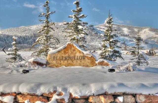 Top floor family friendly condo in prestigious Bear Hollow Village