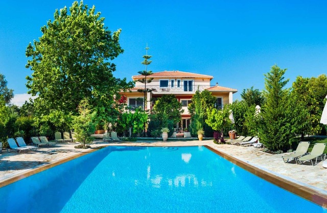 Top floor suite near to the town and close to the beach