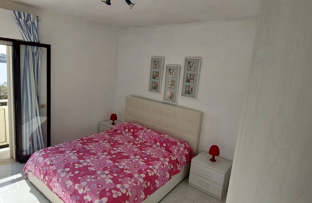 Torre Lapillo Villa Viviana, 250 m from the Sea