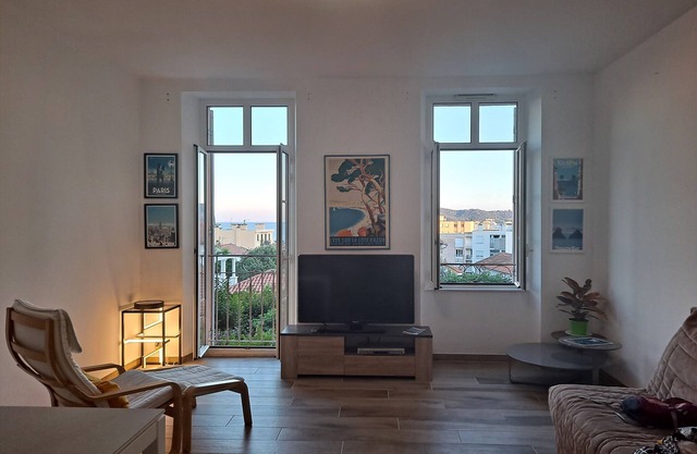 Toulon, Mourillon, T3 vue mer Avec Garage