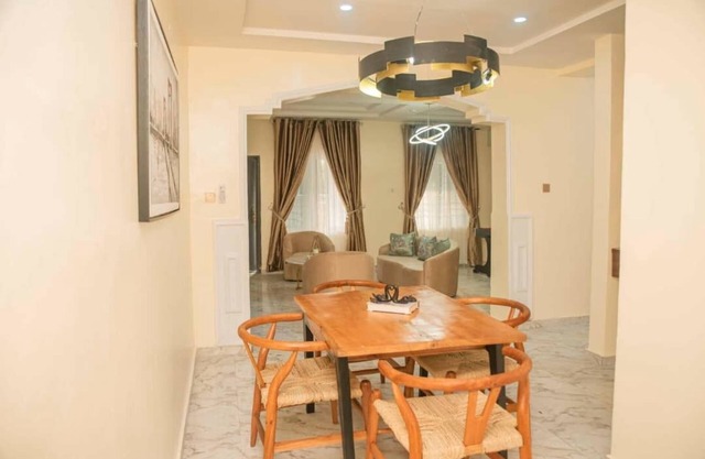 Tourmaline- Cozy 2-bedroom apartment in serene Lagos with AC