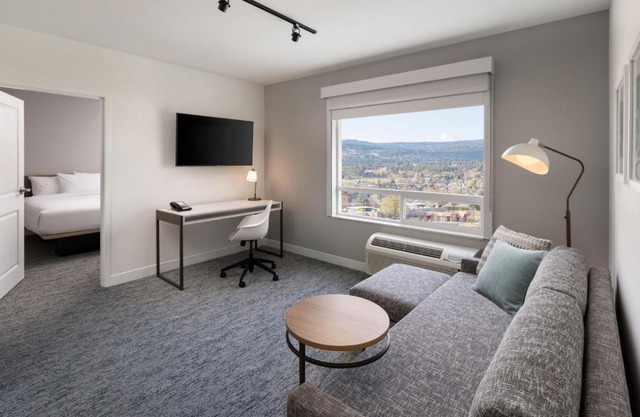 TownePlace Suites by Marriott West Kelowna