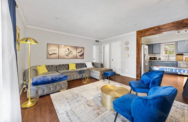 TownHome in Arlington 5 minutes to At&T stadium