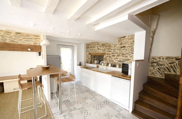 Très Belle Maison Pleine de Charme & de Douceur au Cœur D'un Joli Village Breton