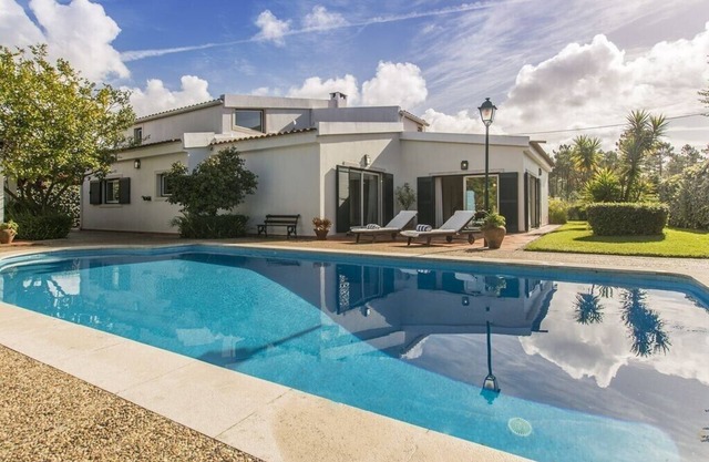 Villa Aroeira 