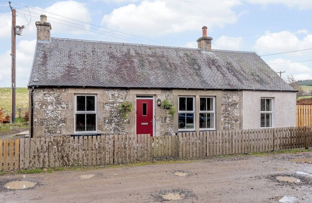 Traditional cottage located close to the town of Biggar.
