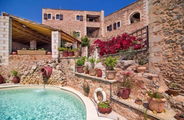 Traditional Crete Villa | Villa Red Fliskouni | Stunning Views | 1 Bedroom |.