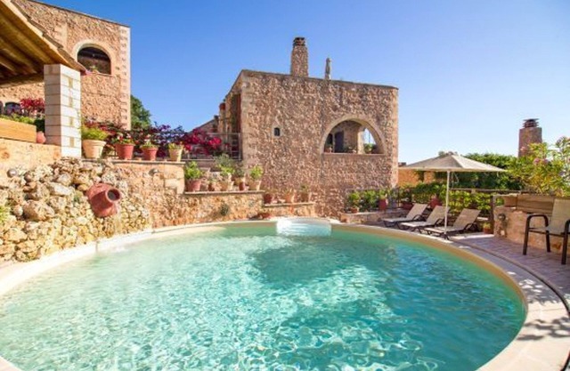Traditional Crete Villa | Villa Green Faskomilia | Stunning Views | 1 Bedroom |.