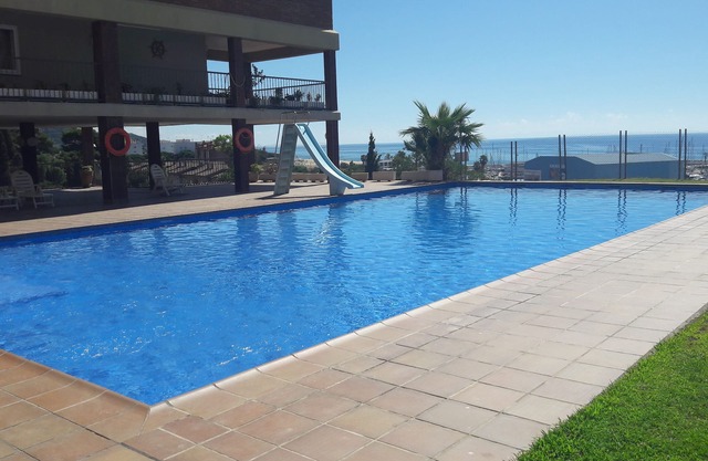 Tranquility with pool by the sea