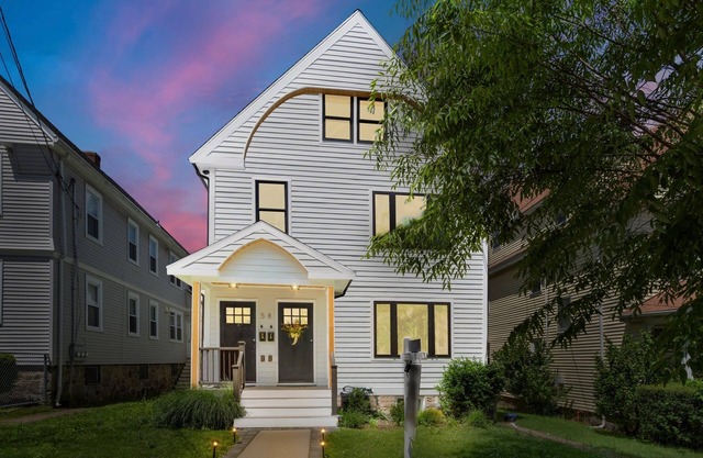 Tranquil 2-bedroom 2 bath condo in charming Boston