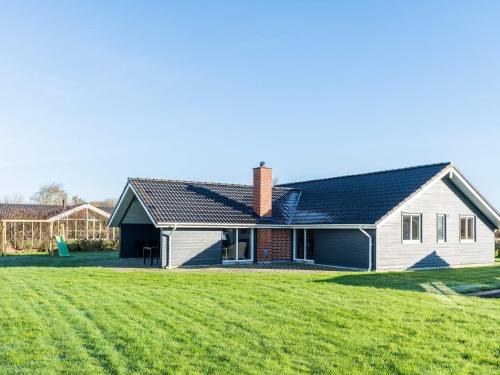 Tranquil Cottage with Spa and Sauna-By Traum