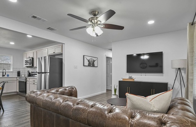 Tranquil Fully Fenced Family Friendly Home in Denison