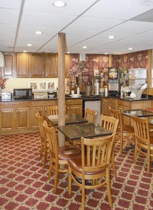 Travelodge by Wyndham Manhasset