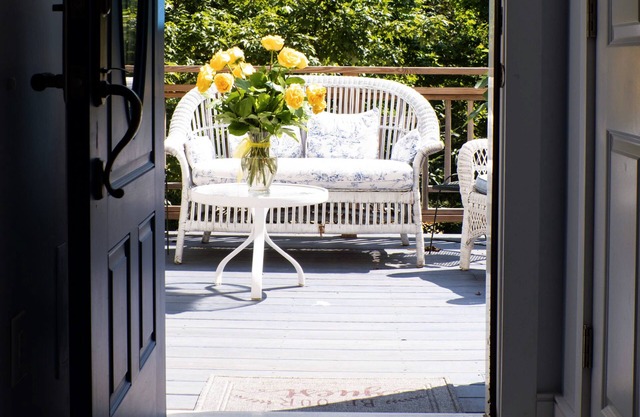 Tree Top HideAway - Rural Apartment